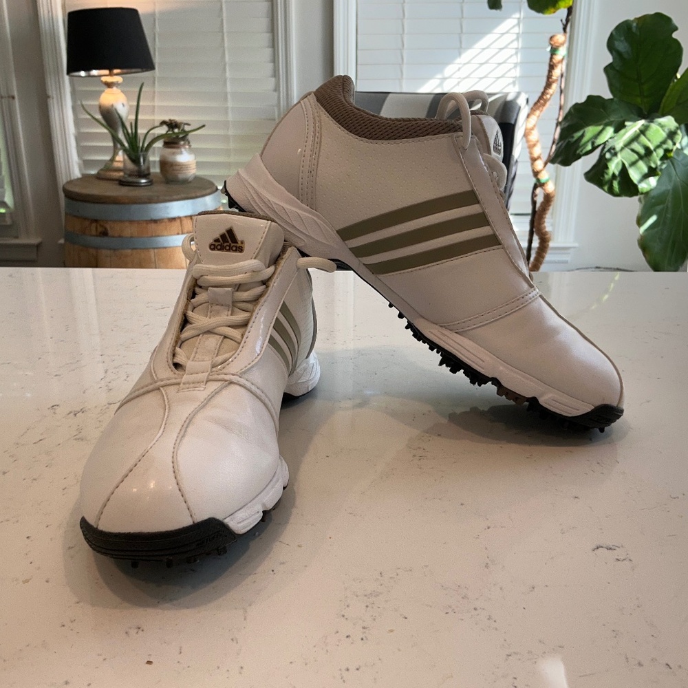 Adidas Women’s Golf Shoes Sz 6.5 White/Taupe Comfort Grip ONLY WORN ONCE!!